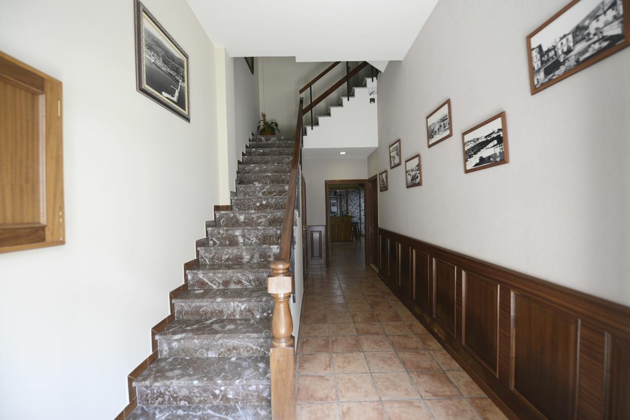 פוברה דו קאראמינל Hospedaxe A Vila מראה חיצוני תמונה